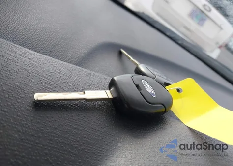 2013 Ford Fiesta Se z USA, uszkodzony, nr VIN 3FADP4BJ2DM167849